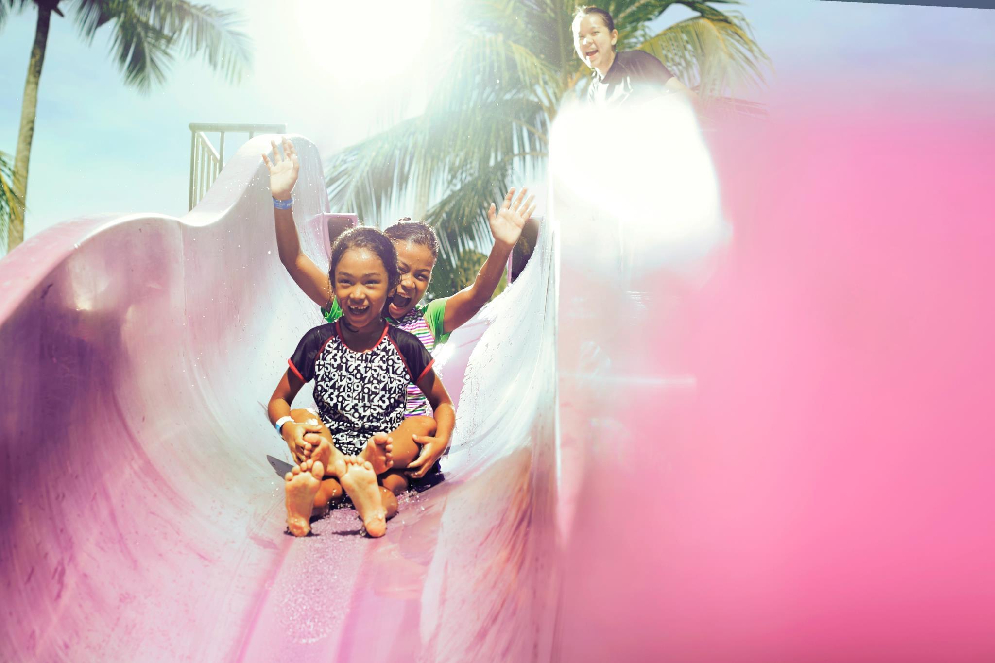 Hard Rock Hotel Penang Batu Feringgi Εξωτερικό φωτογραφία The Pink Slide