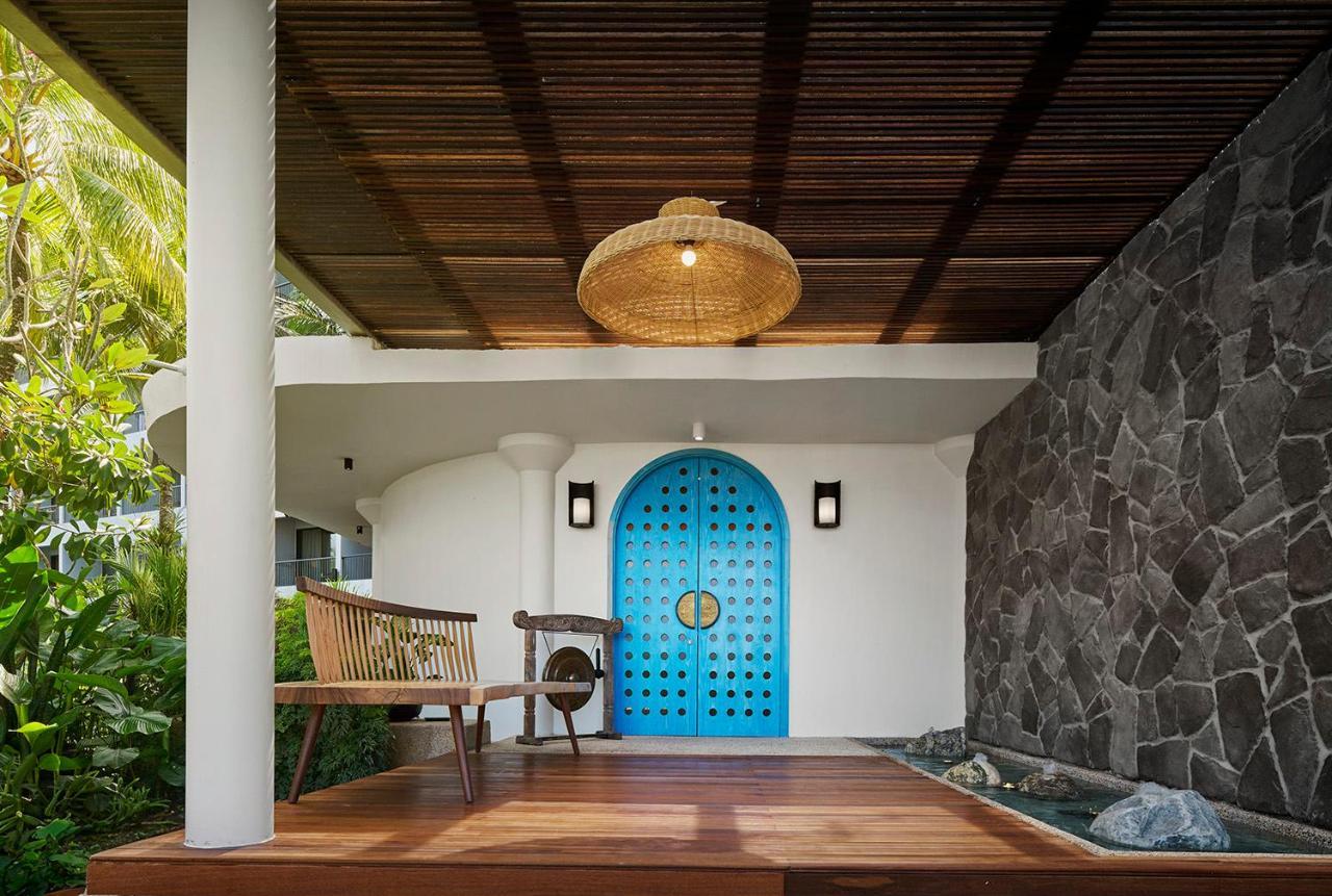 Hard Rock Hotel Penang Batu Feringgi Εξωτερικό φωτογραφία Entrance to the villa